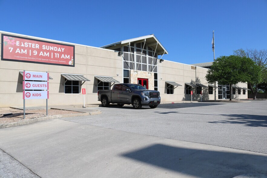 More Photos Of 8531 W Loop 1604 N, San Antonio Office For Sale