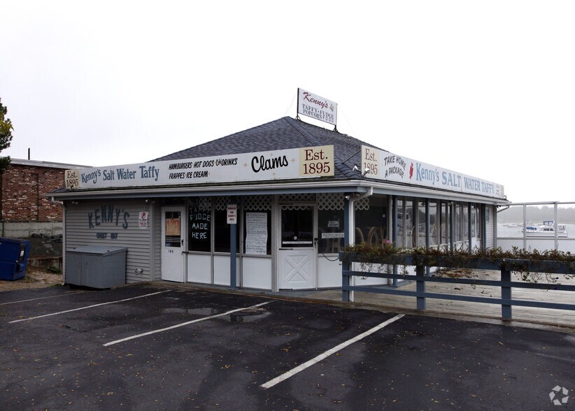 More Photos Of 180-182 Onset Ave, East Wareham Restaurant For Lease