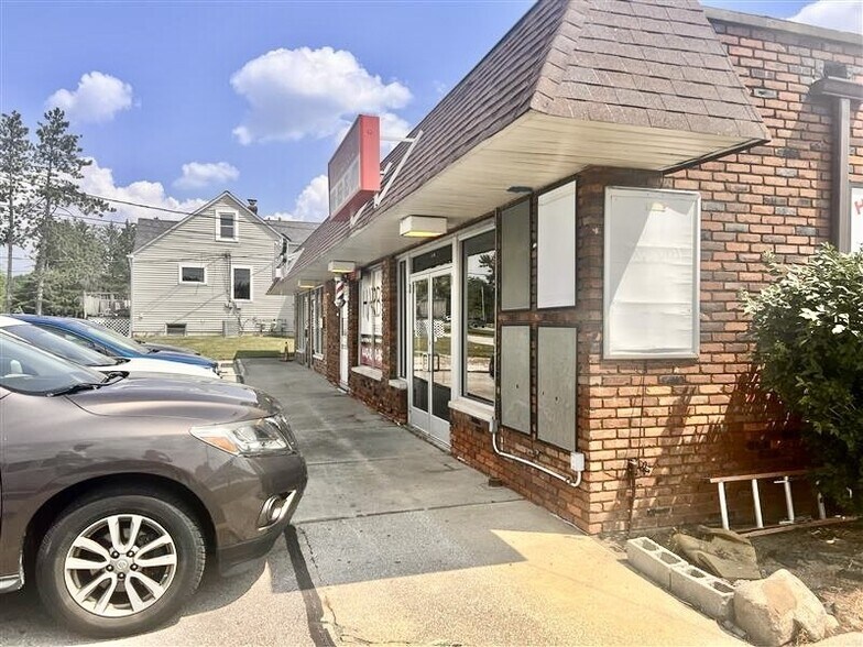 More Photos Of 12627-12671 State Rd, North Royalton Storefront Retail Office For Lease