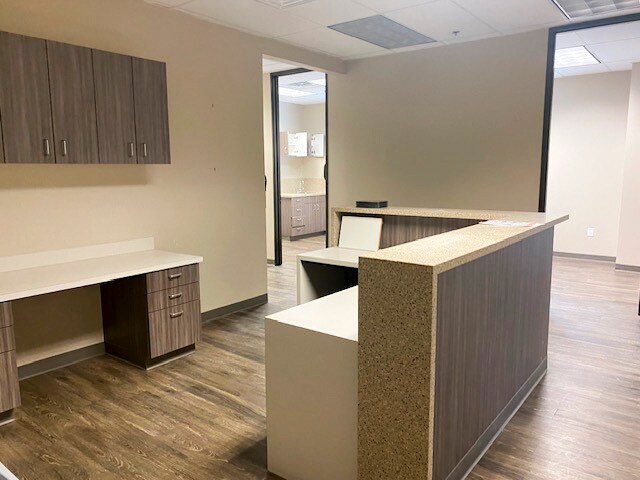 More Photos Of 12201 Renfert Way, Austin Medical For Lease
