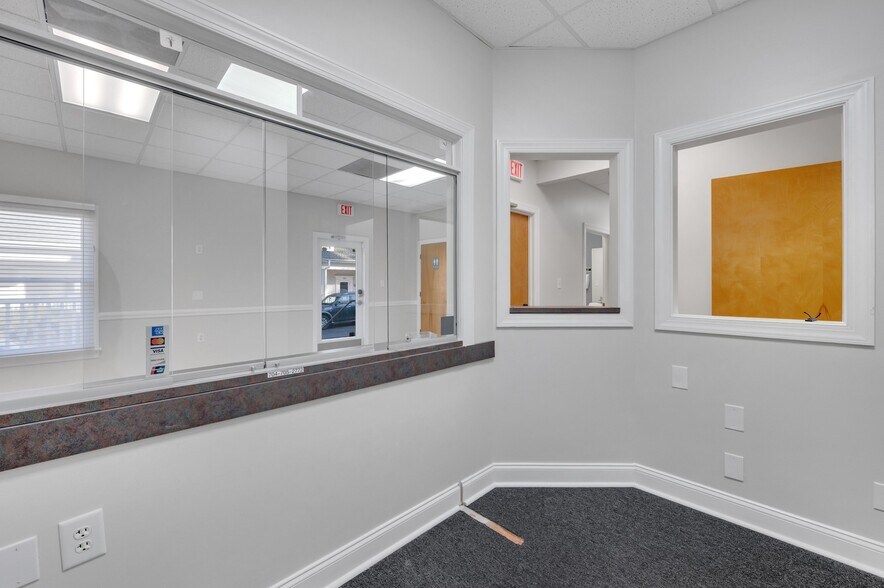 More Photos Of 20808 N Main St, Cornelius Medical For Lease