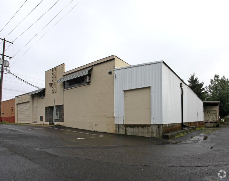 More Photos Of 215 13th St, Oregon City Food Processing For Lease