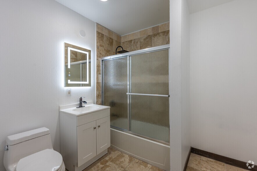 More Photos Of 1308 E Fremont St, Las Vegas Apartments For Sale