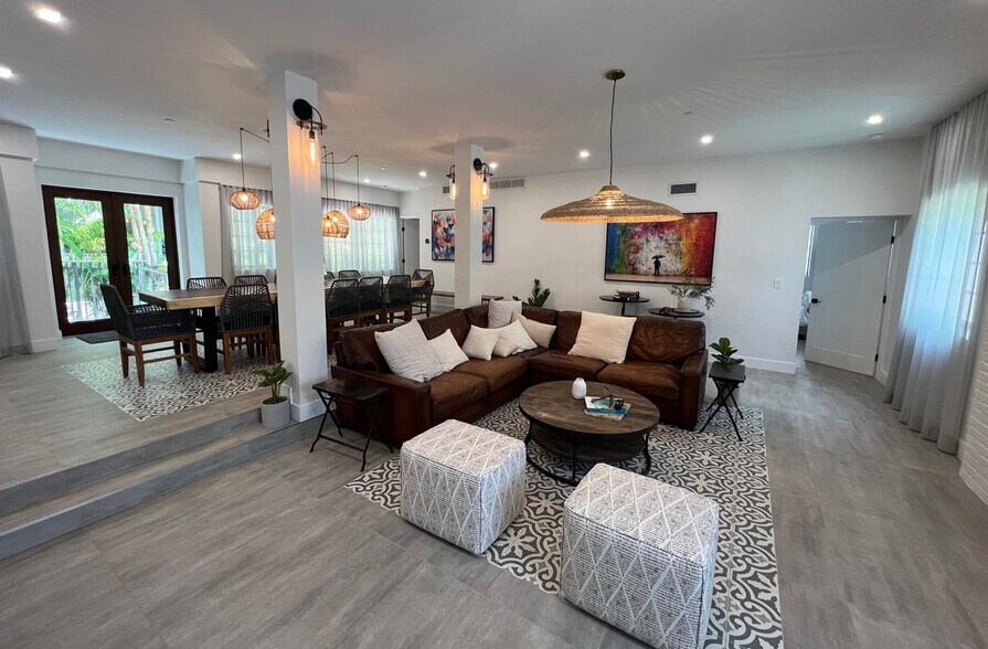 More Photos Of 511 16th St, Miami Beach Hospitality For Sale