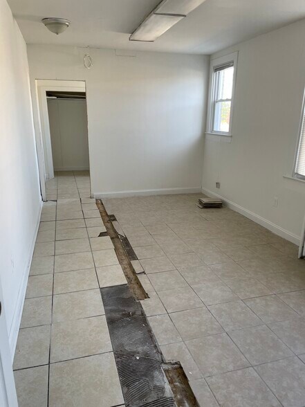 More Photos Of 2010-2012 Rhode Island Ave NE, Washington Storefront Retail Office For Lease