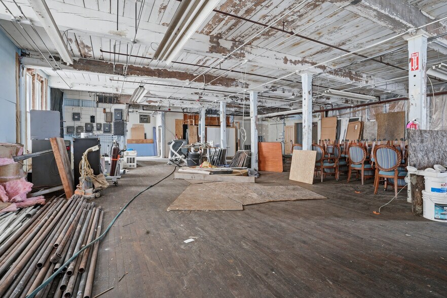 More Photos Of 120 Webster St, Pawtucket Manufacturing For Sale