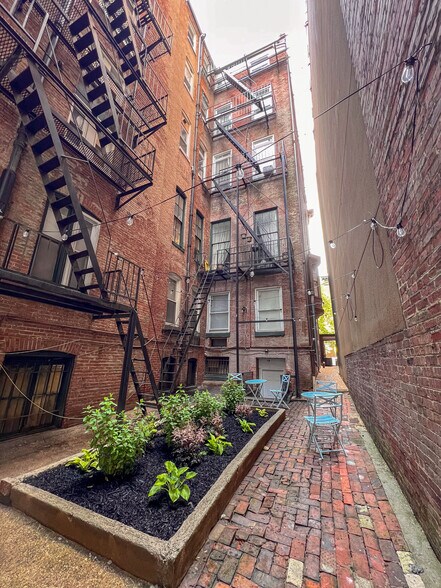 More Photos Of 103 W Monument St, Baltimore Apartments For Sale