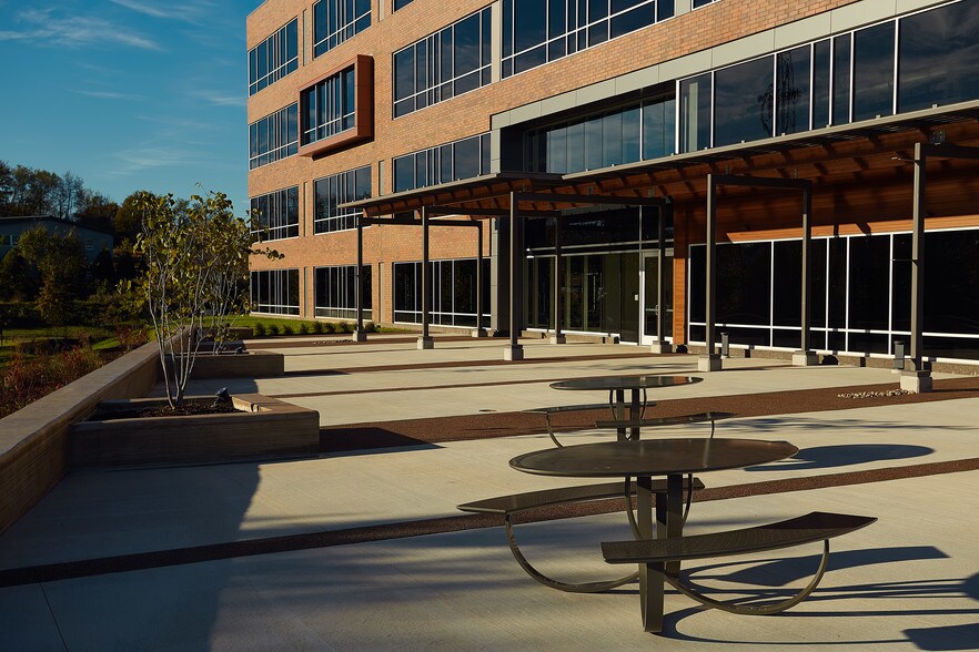 More Photos Of 44 Abele Rd, Bridgeville Coworking Space