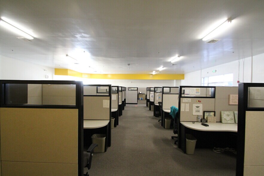 More Photos Of 509-523 E Rosecrans Ave, Compton Storefront Retail Office For Lease