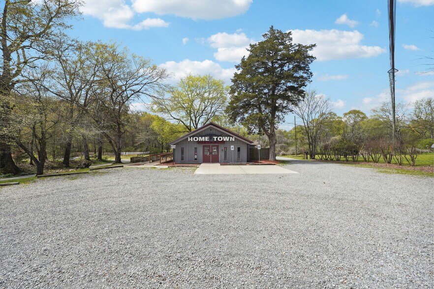 More Photos Of 100 Covered Bridge Rd, Euharlee Restaurant For Sale