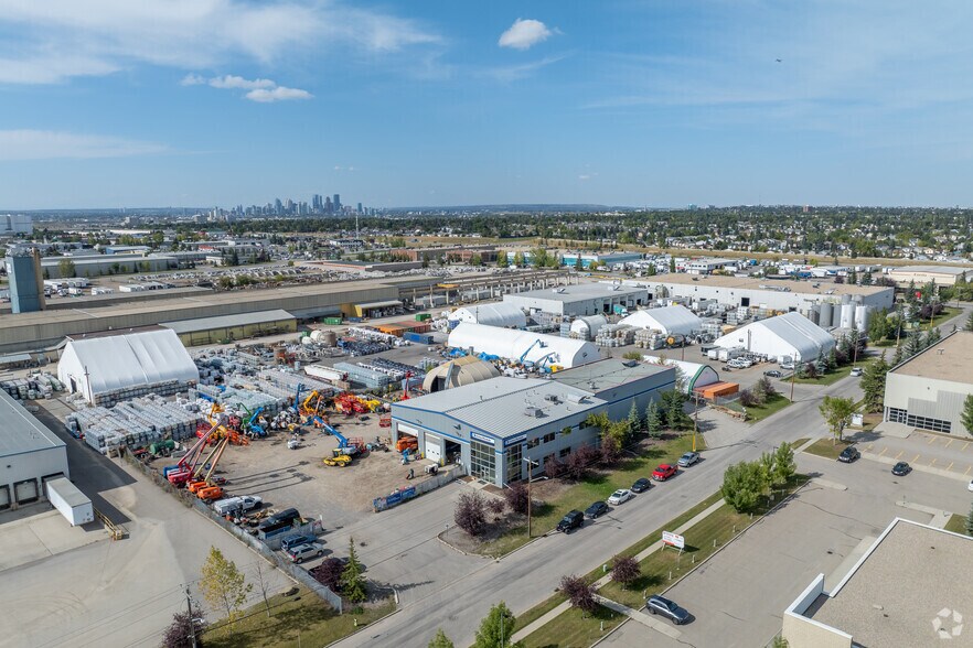 More Photos Of 4915 43rd St SE, Calgary Warehouse For Sale