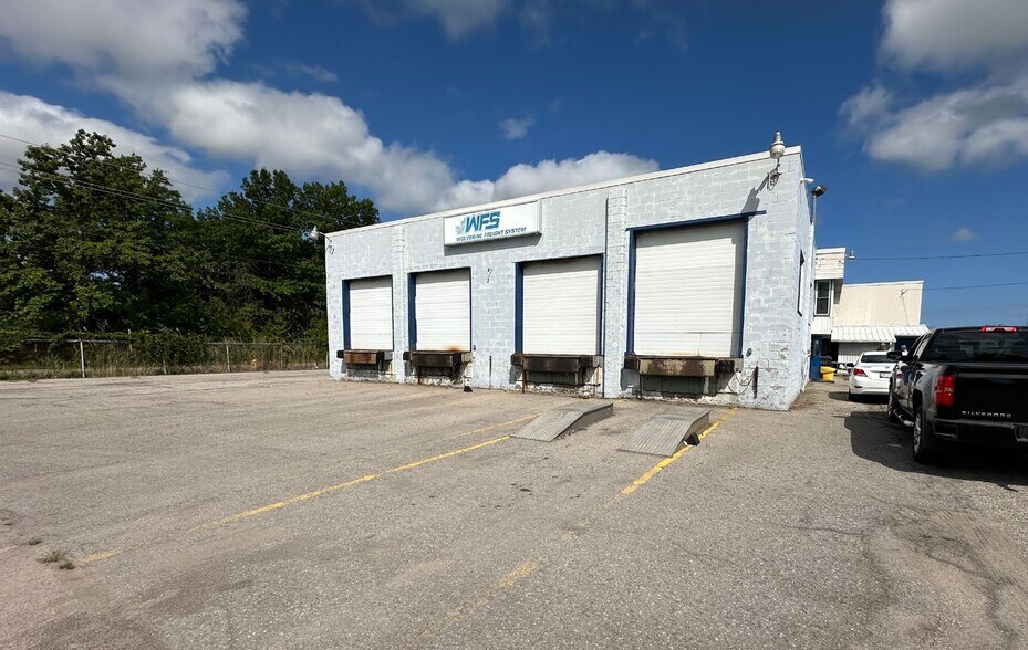 More Photos Of 56 Niagara Stone Rd, Pelham Warehouse For Sale