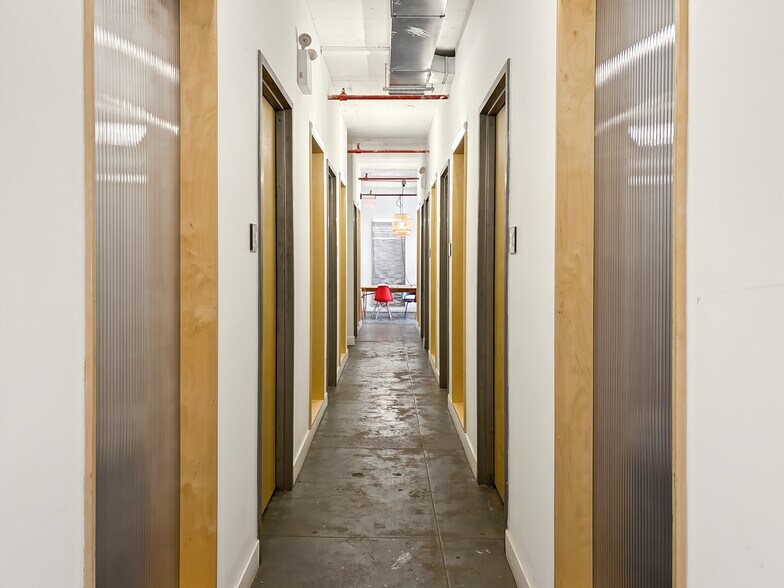 More Photos Of 51-02 21st St, Long Island City Coworking Space