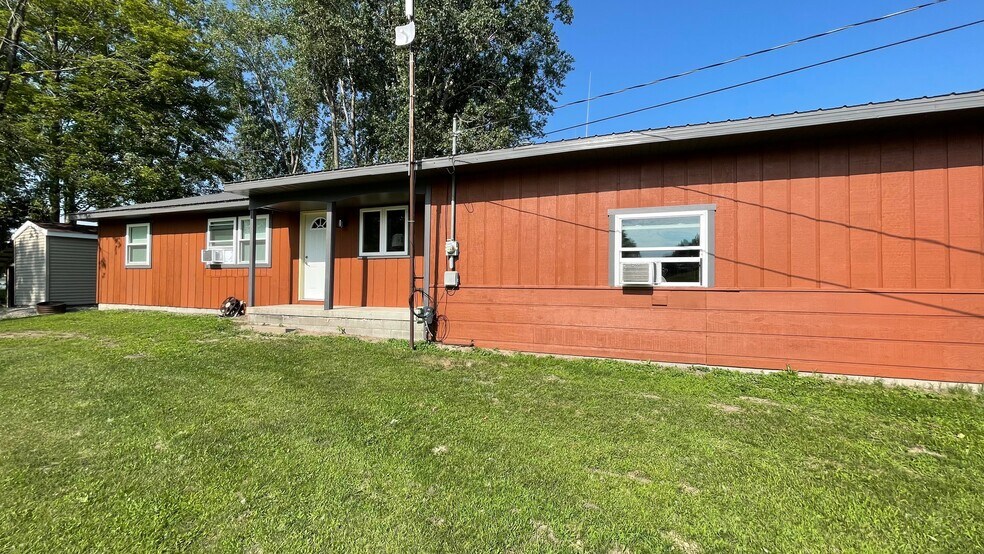 More Photos Of 2325 Green Dr, Au Gres Specialty For Sale