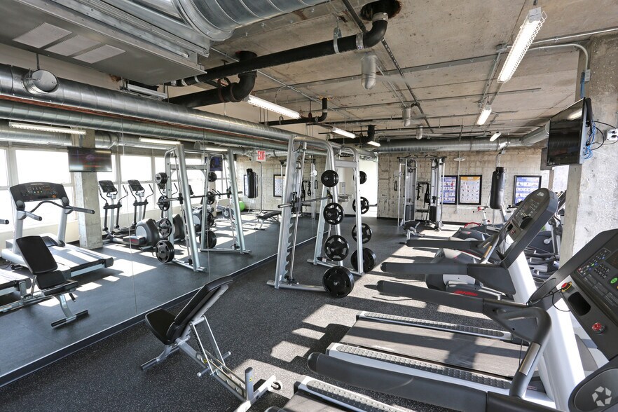 More Photos Of 800 S 4th St, Louisville Apartments For Lease