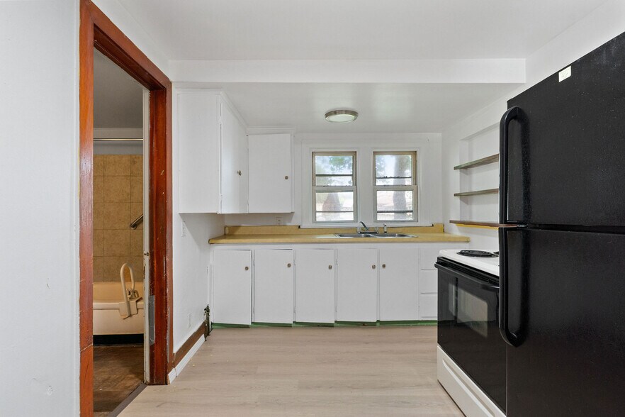 More Photos Of 301 Squires Ave, Endicott Apartments For Sale