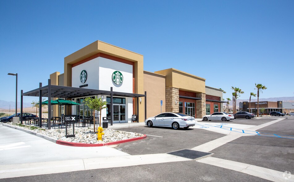 More Photos Of 31280 Bob Hope Dr, Cathedral City Unknown For Lease