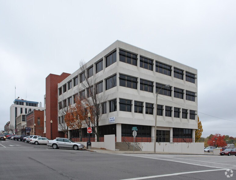 Primary Photo Of 221 W Lexington Ave, Independence Office For Sale