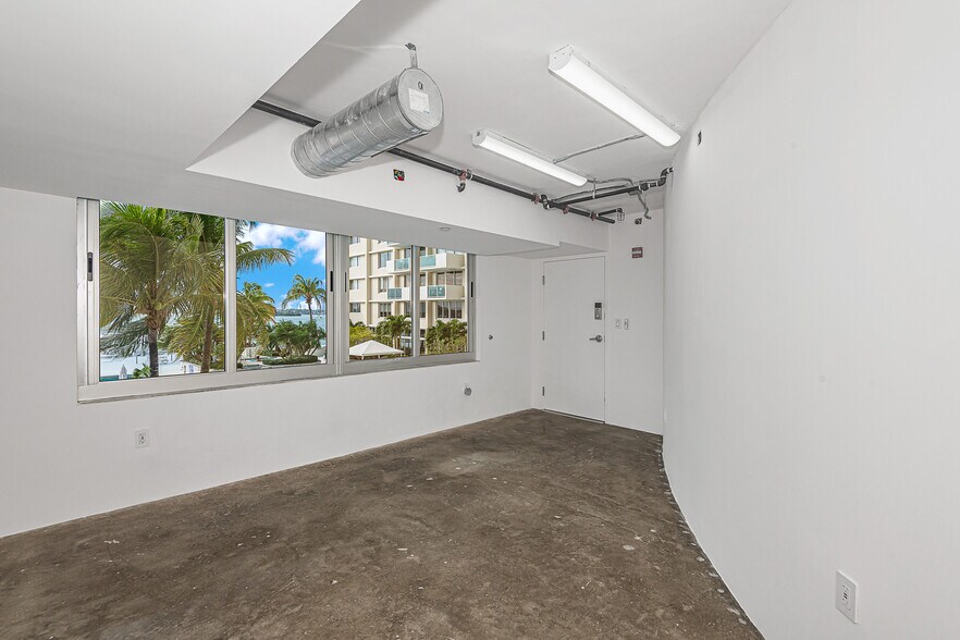 More Photos Of 1200 West Ave, Miami Beach Apartments For Sale