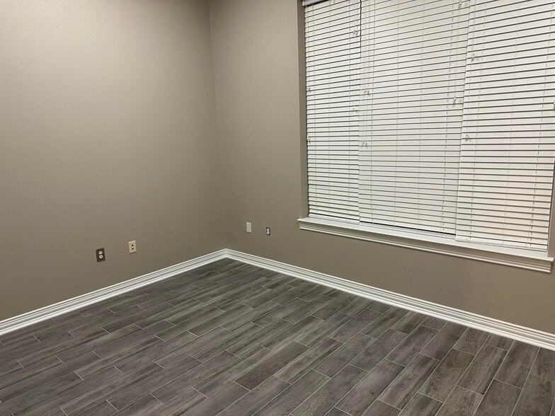 More Photos Of 7167 Colleyville Blvd, Colleyville Medical For Sale