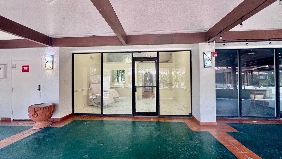 More Photos Of 330 Clematis St, West Palm Beach Storefront Retail Office For Sale