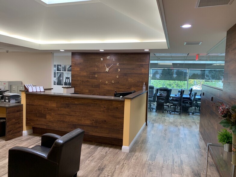 More Photos Of 3700 Santa Fe Ave, Long Beach Office For Lease