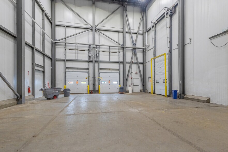 More Photos Of 7 State St, Woburn Refrigeration Cold Storage For Lease