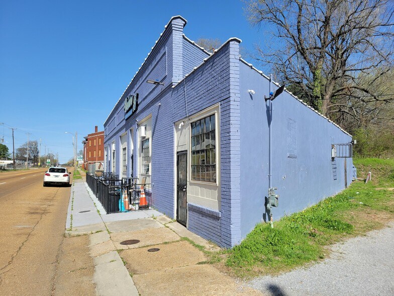 Primary Photo Of 1654-1658 Lamar Ave, Memphis Storefront For Sale
