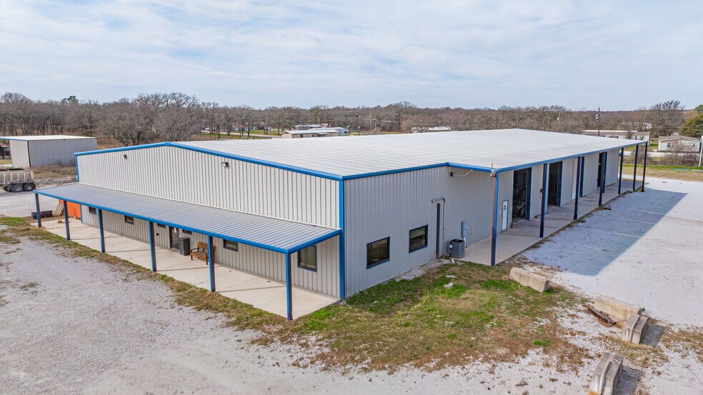 More Photos Of 4610 E Highway 199, Springtown General Retail For Sale