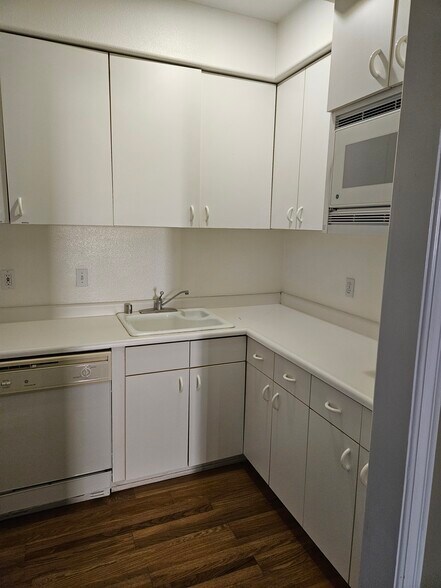 More Photos Of 3501 Tully Rd, Modesto Bank For Sale