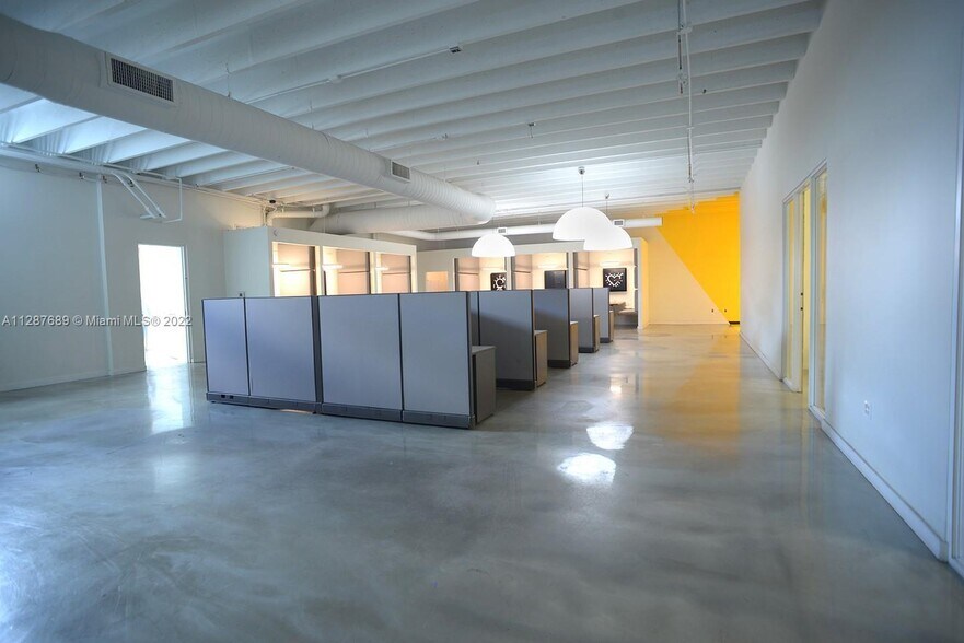 More Photos Of 350-360 NE 60th St, Miami Loft Creative Space For Lease