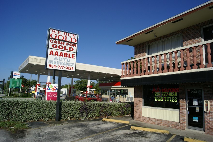 More Photos Of 2041 W Oakland Park Blvd, Oakland Park Storefront Retail Residential For Lease