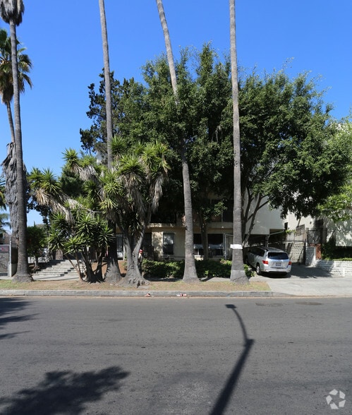 More Photos Of 741 S Hobart Blvd, Los Angeles Apartments For Sale