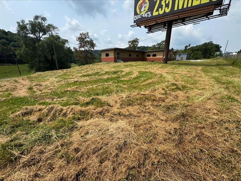 More Photos Of 97 Pines Marginal Rd, Charleroi Warehouse For Sale