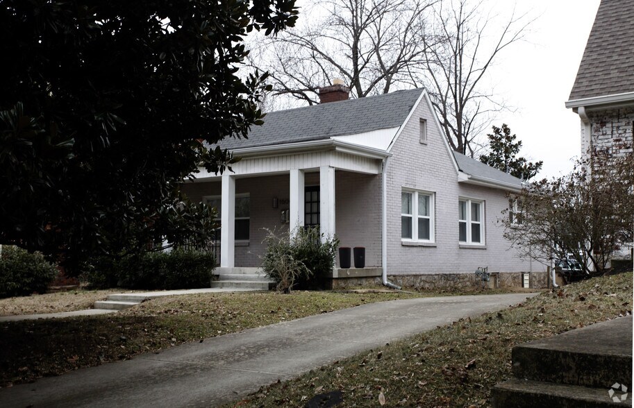 More Photos Of 1604 16th Ave S, Nashville Office For Lease