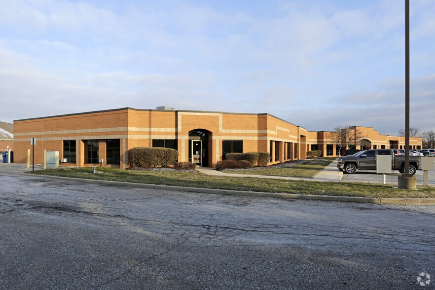 Primary Photo Of 50-164 S Park Blvd, Greenwood Light Distribution For Lease