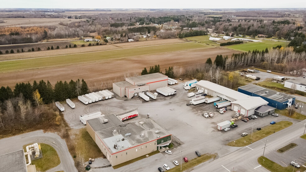 More Photos Of 395 Rue Bonin, Acton Vale Refrigeration Cold Storage For Sale