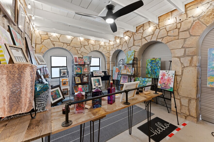 More Photos Of 310 Wimberley Sq, Wimberley Freestanding For Sale