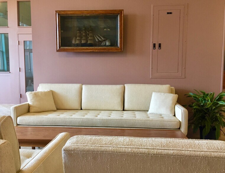 More Photos Of 1546 Fulton St, Pittsburgh Coworking Space