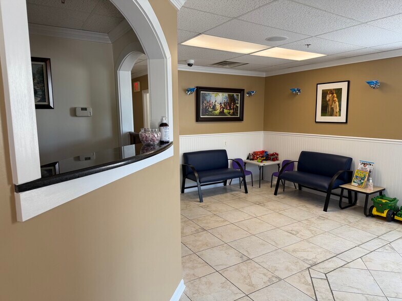More Photos Of 301-306 Steeple Chase Dr, Prince Frederick Office For Sale