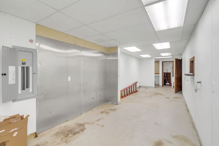 More Photos Of , Ware General Retail For Sale