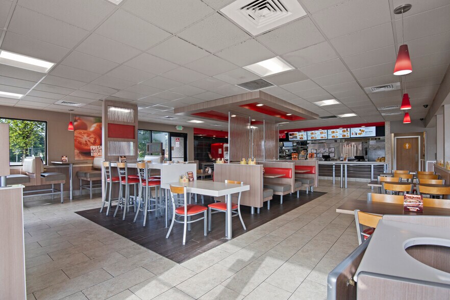 More Photos Of 2357 Main St East, Snellville Fast Food For Sale