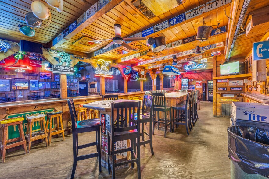 More Photos Of 1390 McQueeney Rd, New Braunfels Sports And Entertainment For Sale