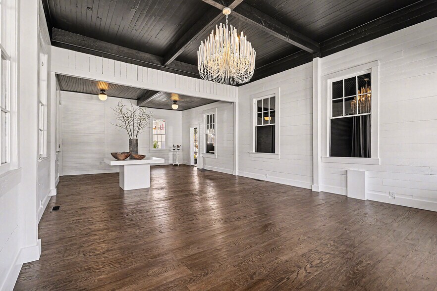 More Photos Of 31 Earl St, Clayton General Retail For Sale