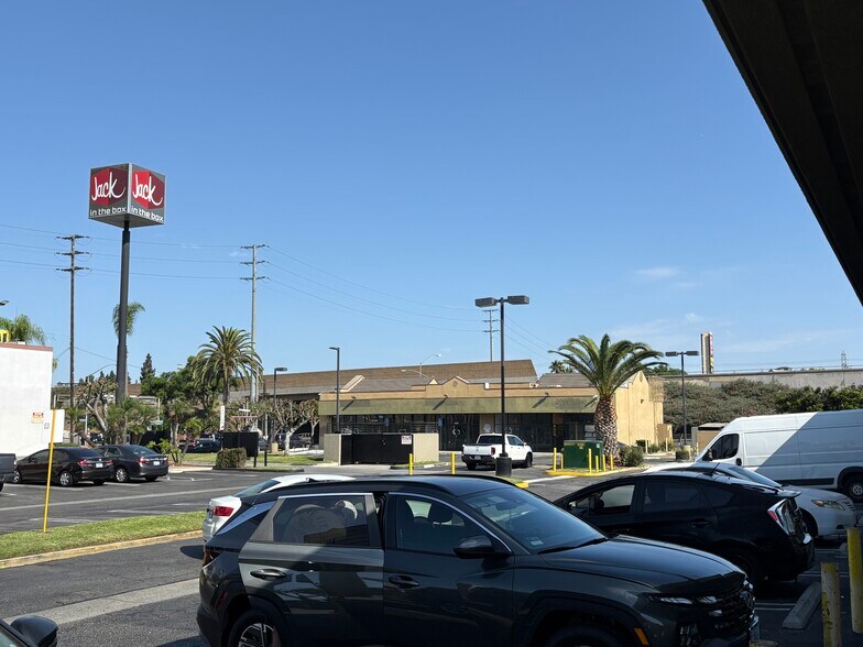 More Photos Of 6600-6636 Cherry Ave, Long Beach Unknown For Lease