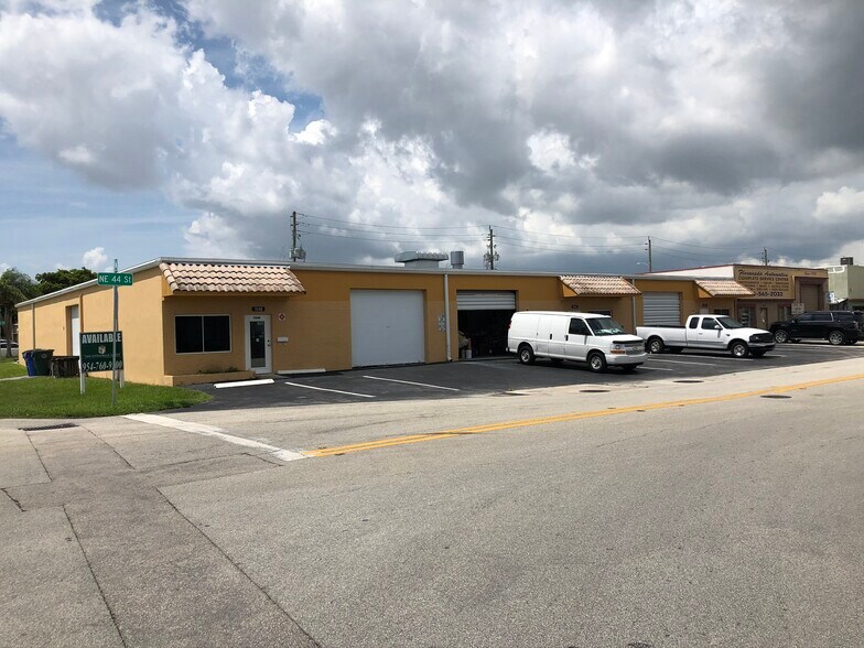 More Photos Of 1044 NE 44th St, Oakland Park Industrial For Sale