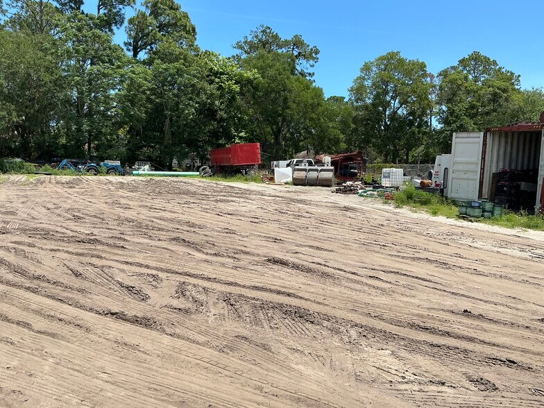 More Photos Of 310 Mealy St, Atlantic Beach Warehouse For Lease