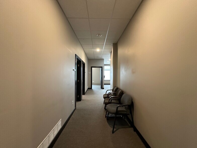 More Photos Of 673 Westbury Dr, Iowa City Storefront Retail Office For Sale