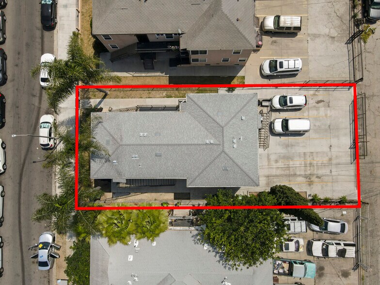 More Photos Of 1920 W 35th St, Los Angeles Multifamily For Sale