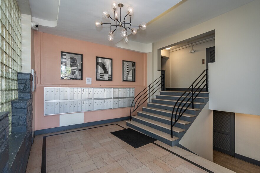More Photos Of 2315-2321 Lincoln Rd NE, Washington Apartments For Sale